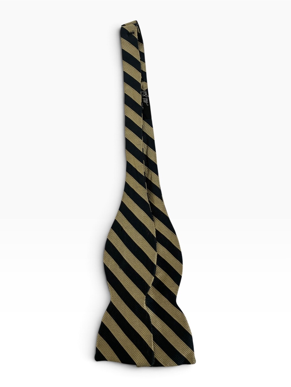 Authentic Burberry London Silk Bow Tie Classic Mens Silk Bowtie